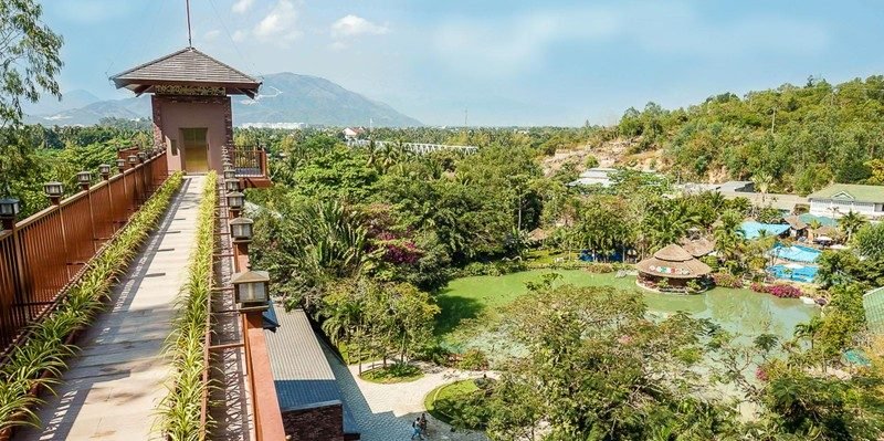 Review tắm bùn suối khoáng nóng Tháp Bà: Có gì hấp dẫn?