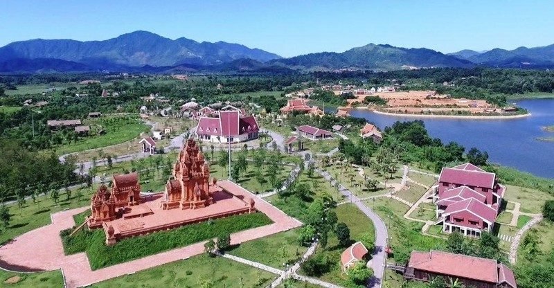 Review Du Lịch Làng văn hóa các dân tộc Việt Nam Có gì Hay?