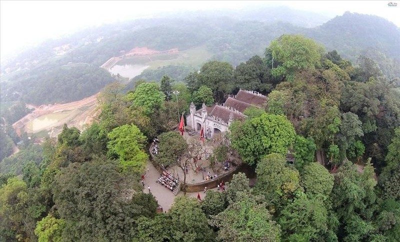 den hung phu tho