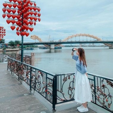 Đi Đà Nẵng mặc gì? 50+ outfit không thể thiếu khi Check in