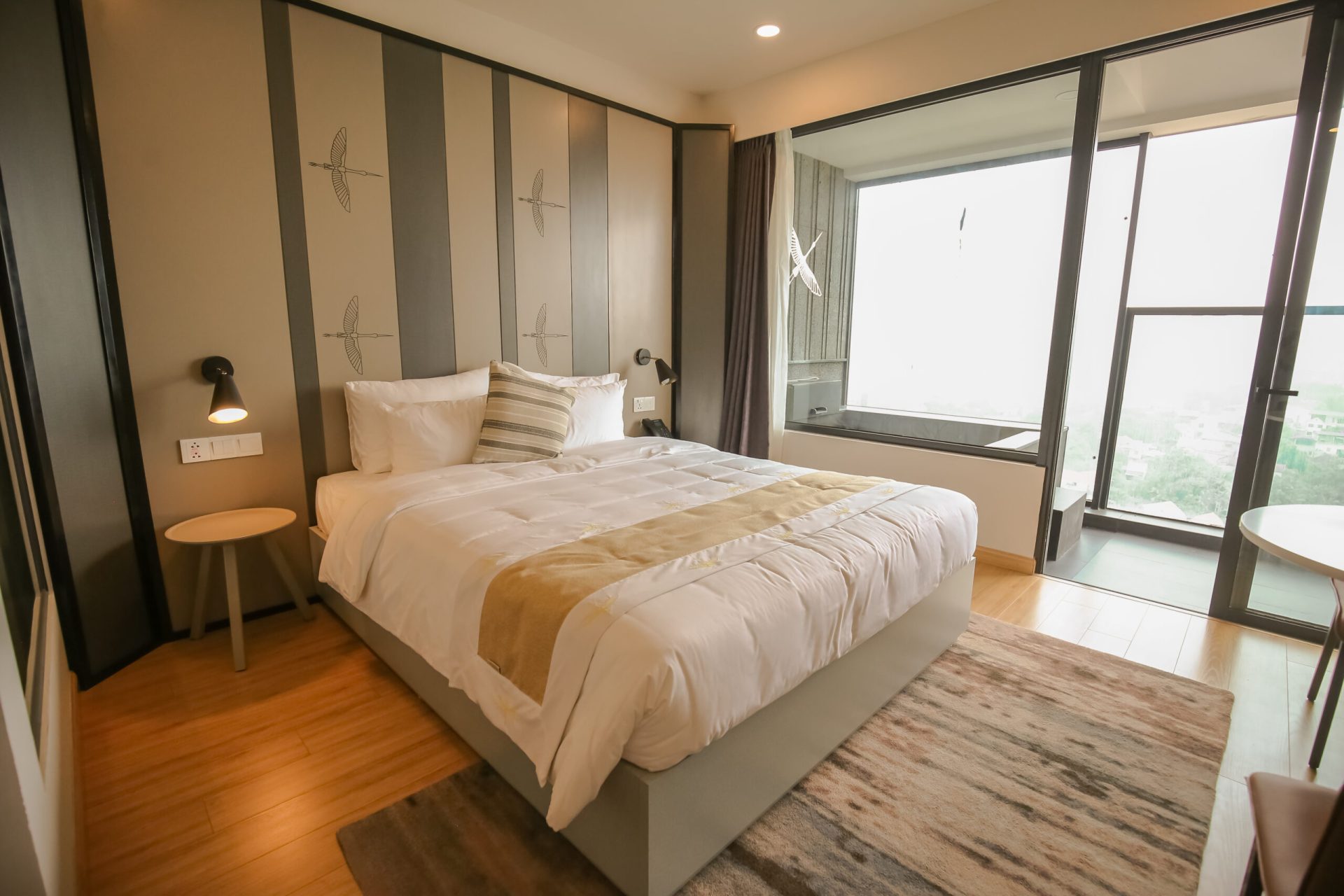 Hướng dẫn đặt phòng Lynntimes Thanh Thủy và những lưu ý quan trọng