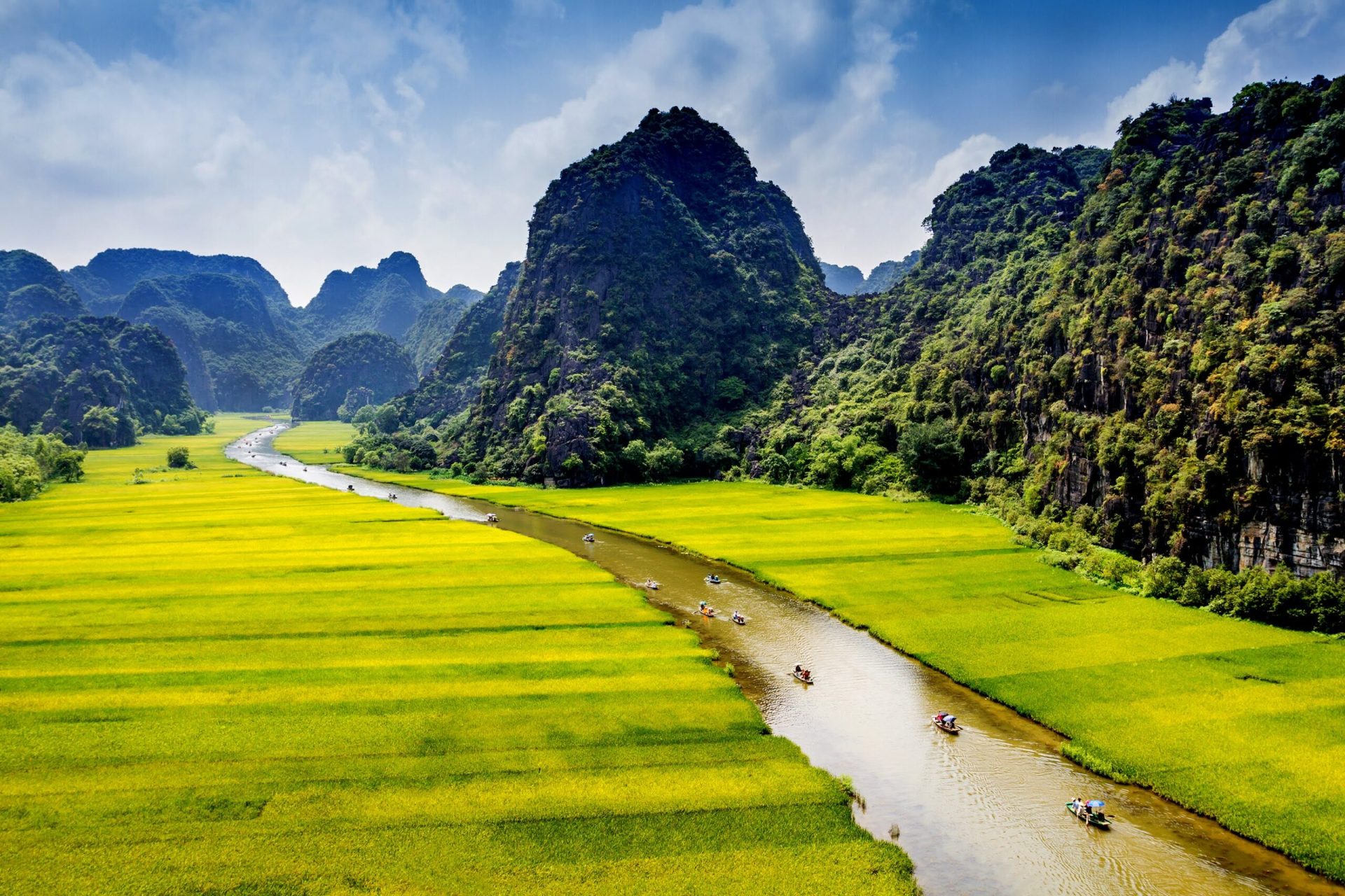 tháng 8 nên đi du lịch ở đâu