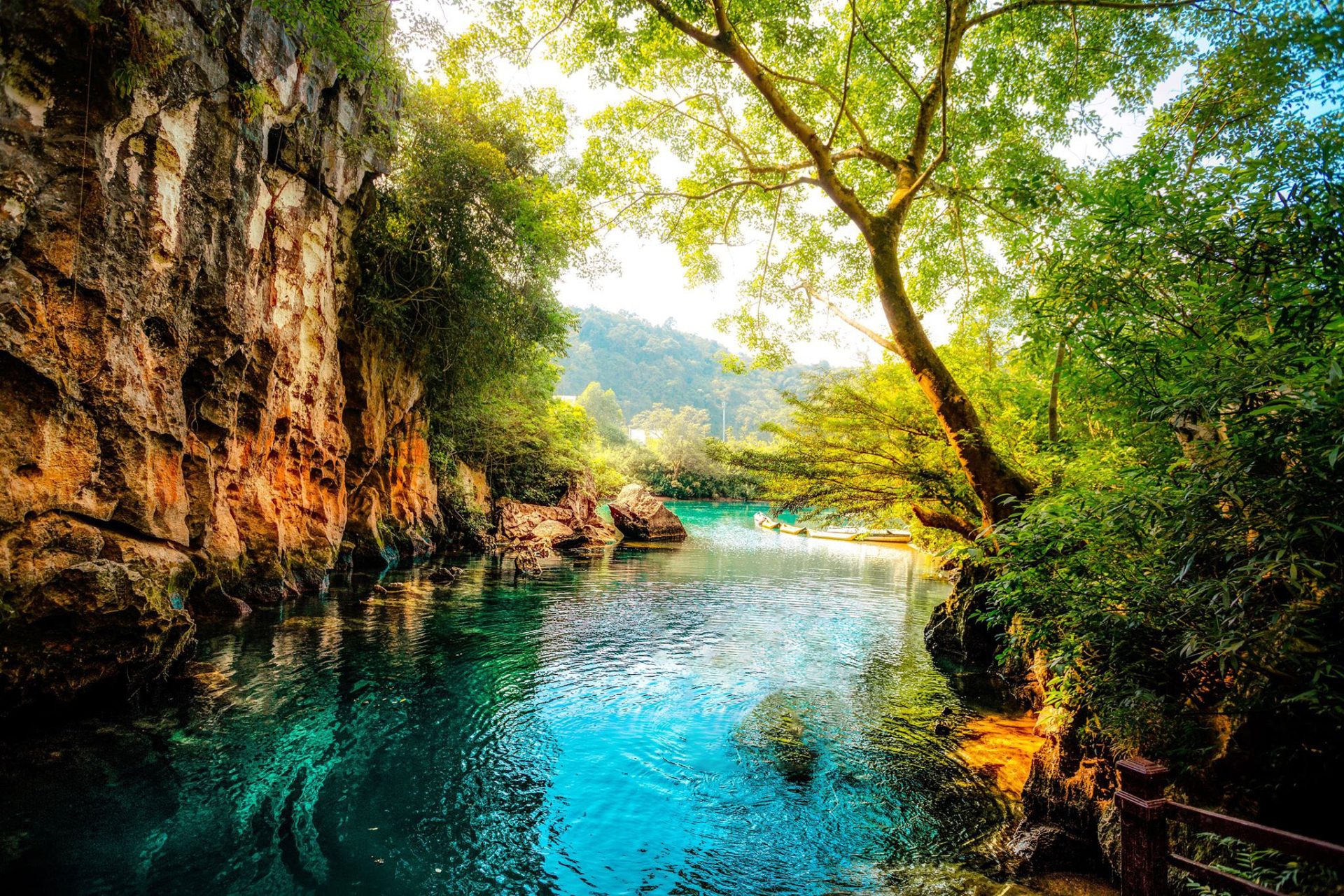 tháng 8 nên đi du lịch ở đâu