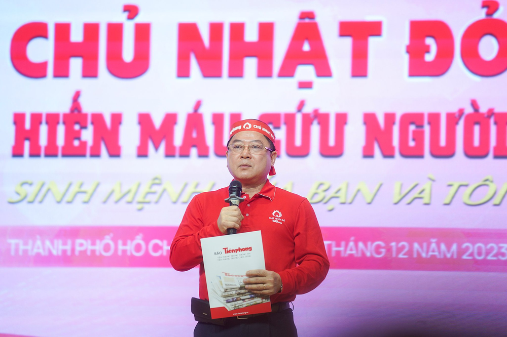 Lynntimes Thanh Thủy ‘Giọt Hồng Cội Việt’: Thổi bùng tinh thần Chủ Nhật Đỏ 2024