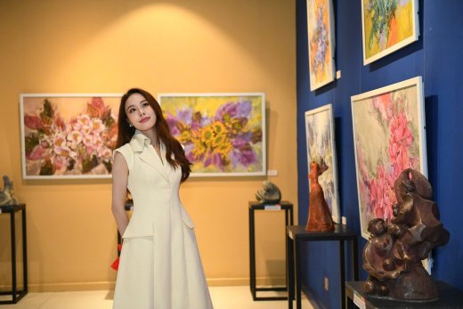 Các Á hậu, Người đẹp lạc bước trong không gian nghệ thuật ‘Phụ nữ và mùa xuân’