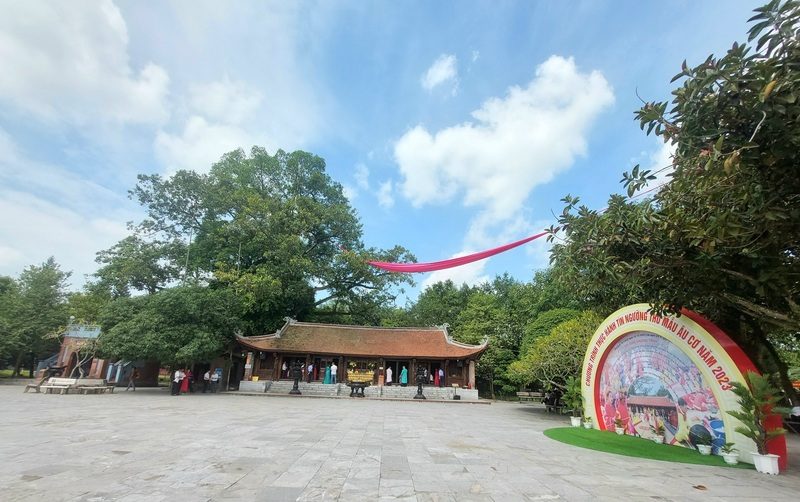 2025-11-den-quoc-mau-au-co-4.jpg