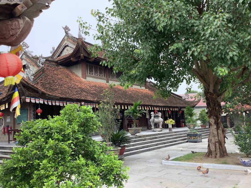 2025-11-den-tam-giang-1.jpg