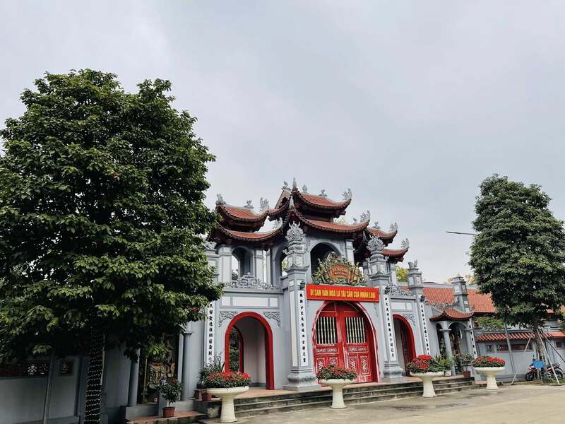 2025-11-den-tam-giang-4.jpg