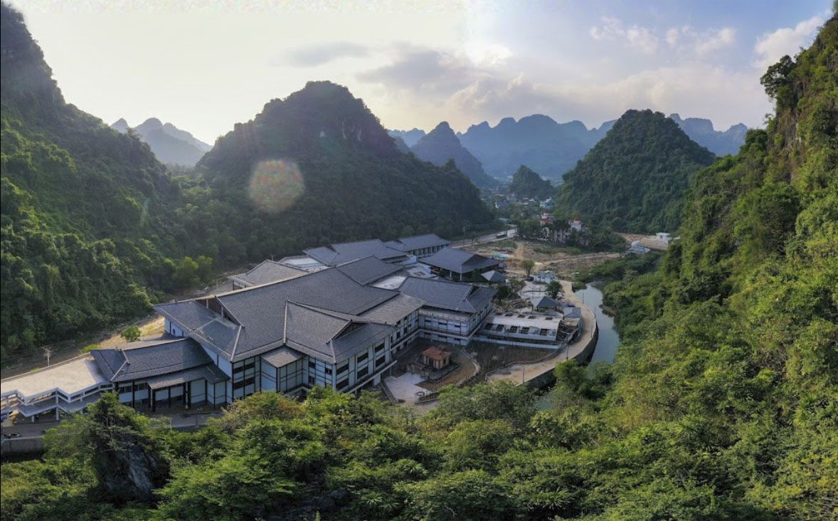 Hướng dẫn & kinh nghiệm cho chuyến đi tắm khoáng nóng Quảng Ninh