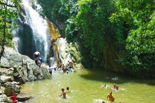 Khám Phá Thác Vạn Mơ Phú Thọ: Vẻ Đẹp Hoang Sơ Giữa Đại Ngàn